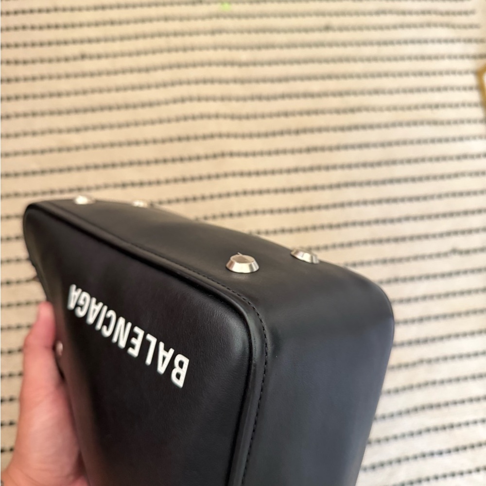 Balenciaga Red Interior Bag - Picture 5 of 11